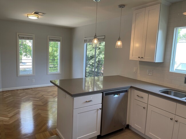Kitchen - 8574 Rugby Dr