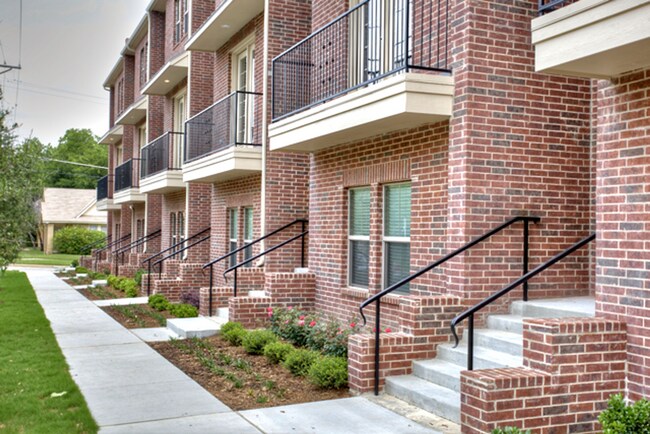 Foto del edificio - Miyama Cantey Townhomes 2816