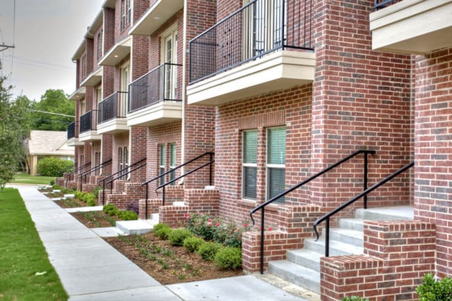 Building Photo - Miyama Cantey Townhomes 2816