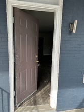 Building Photo - 2123 S 60th St