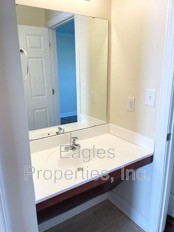 Building Photo - 2718 Hatteras Dr