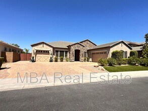 Building Photo - 3902 S White Dr