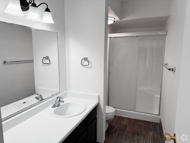 Primary Bathroom - Cambridge Cove