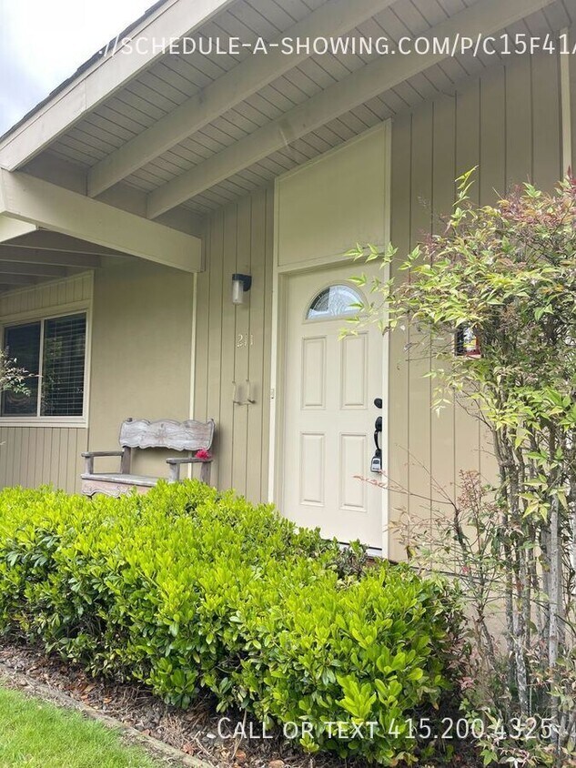 Primary Photo - 211 Hacienda-