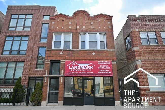 Foto del edificio - 3649 W Montrose Ave