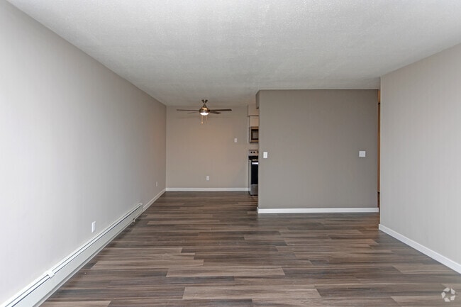 1BR, 1BA - 750SF - Heatherwood Apartments