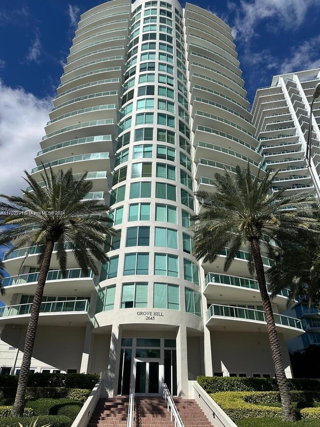 Foto del edificio - 2645 S Bayshore Dr