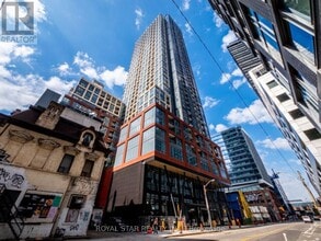 Building Photo - 108-1108 Peter St
