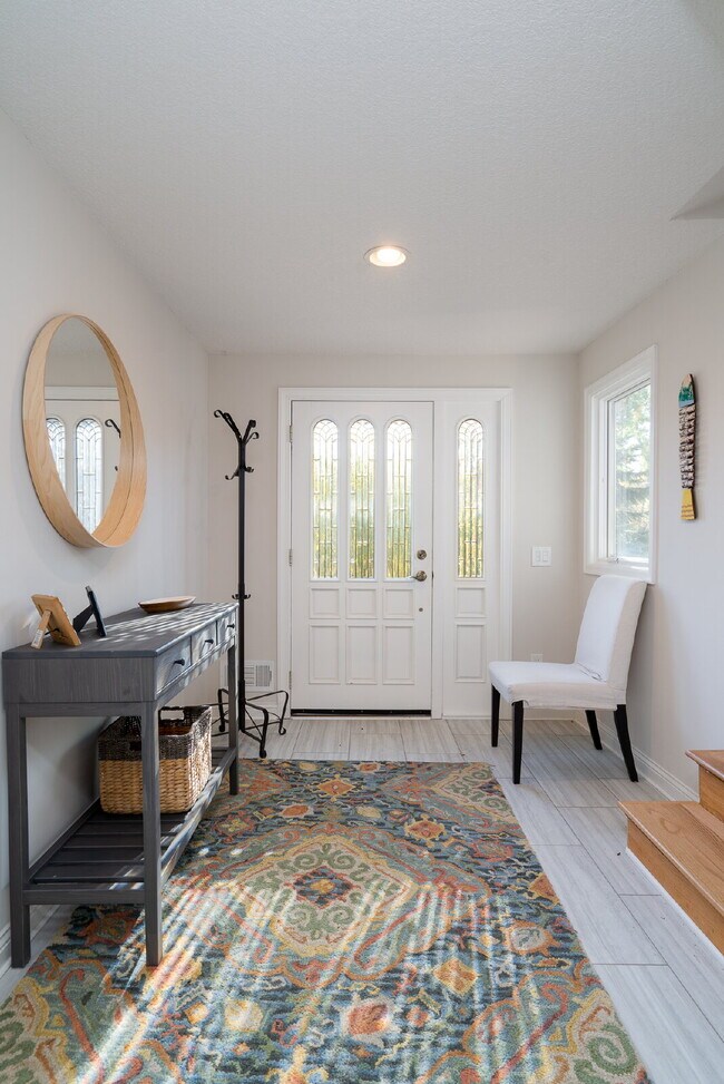 Foto del edificio - Lake Minnetonka 3-Bedroom Modernized Home ...