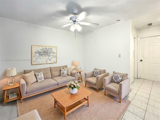 Foto del edificio - 818 Meridian Ave