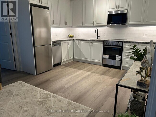 Building Photo - 2333 Khalsa Gate