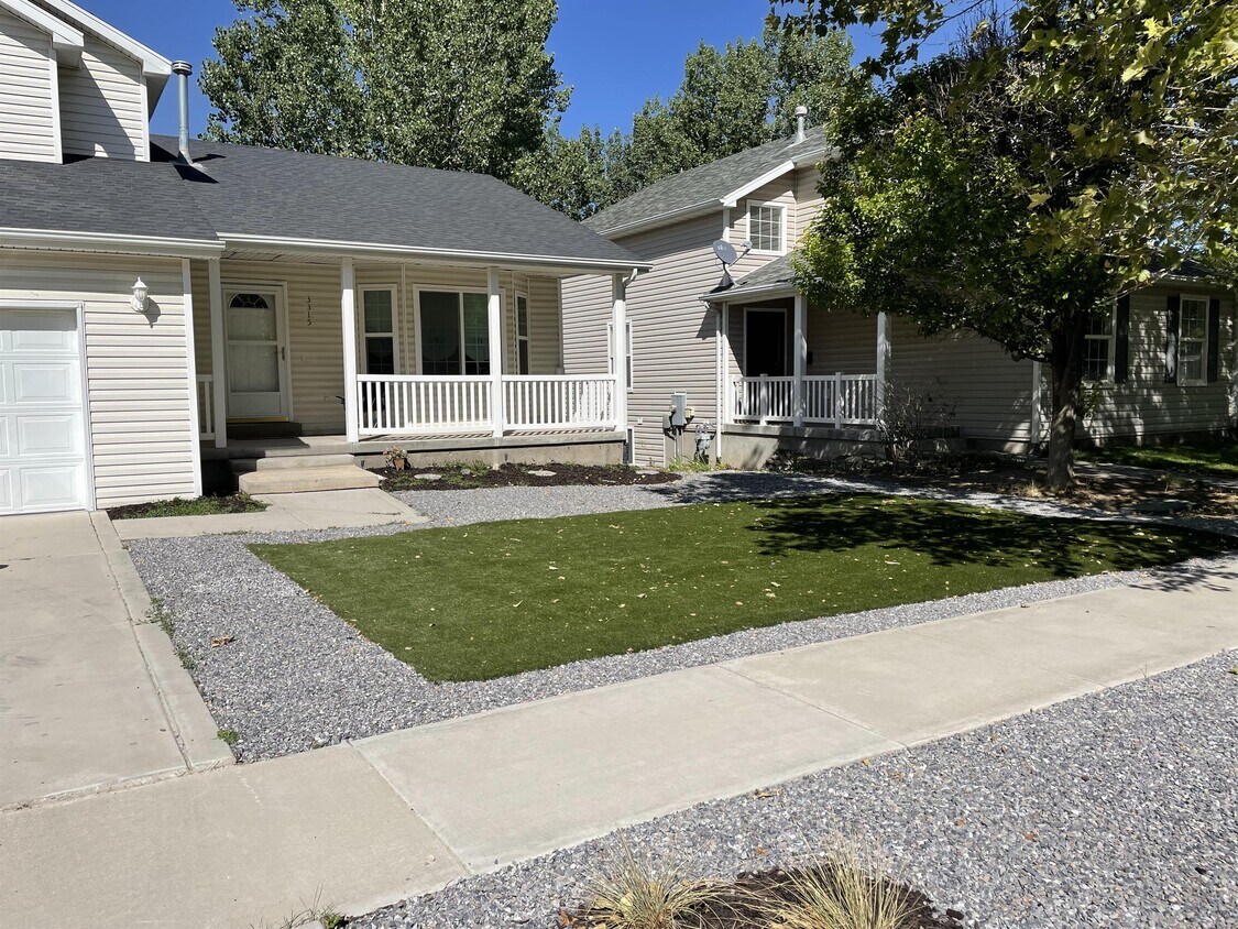 Primary Photo - 3315 E Windhover Rd