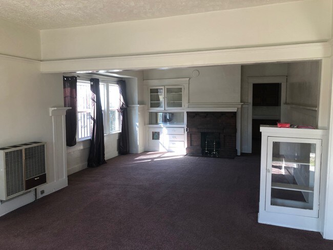 Building Photo - 3927 Brighton Ave