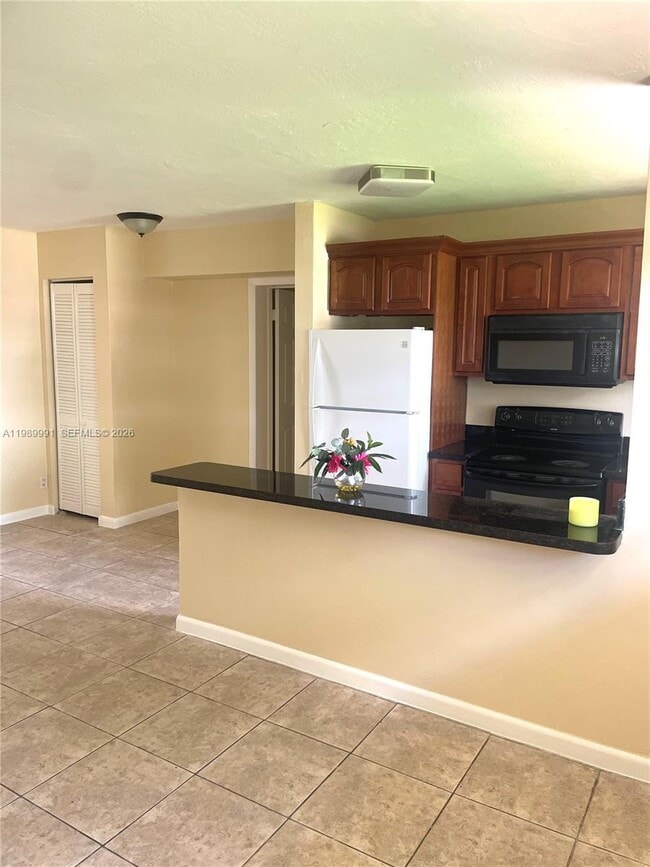 Foto del edificio - 9375 SW 40th Terrace