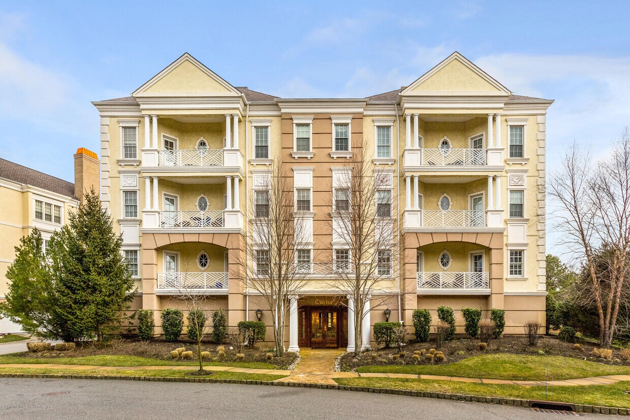 Primary Photo - 1231 Oval Rd