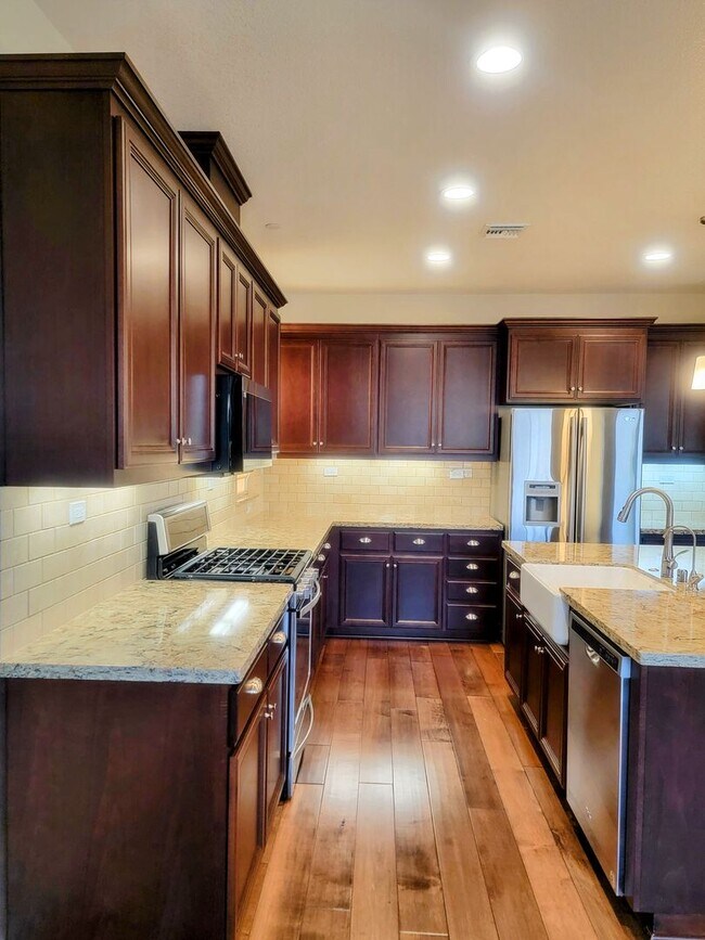 Foto del edificio - Move-In Special: Get $2,000 Off Your Secur...