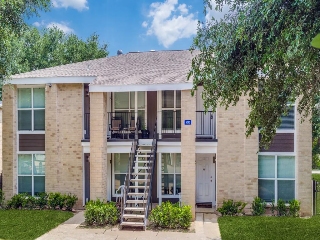 1013 Gunnison St Unit 4, Sealy, TX 77474 Room for Rent in Sealy, TX