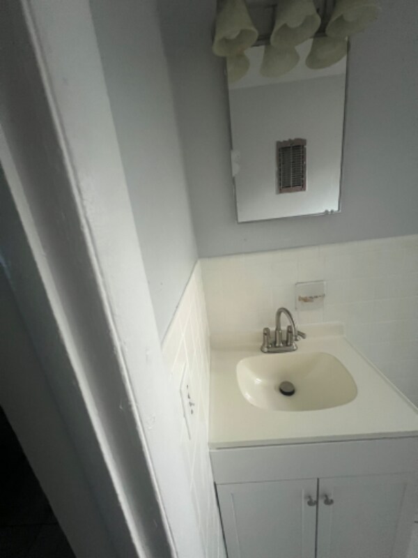 Building Photo - 624 Bayberry Dr