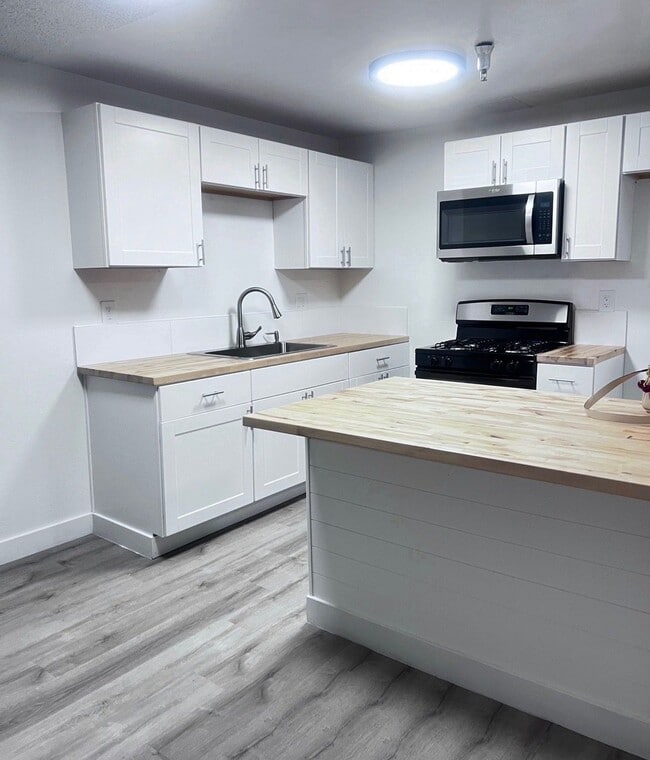 Building Photo - 1327 W. Civic Center