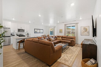 Building Photo - 1706 Ripple Rock Dr