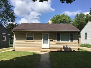 Building Photo - 5029 N 48th St