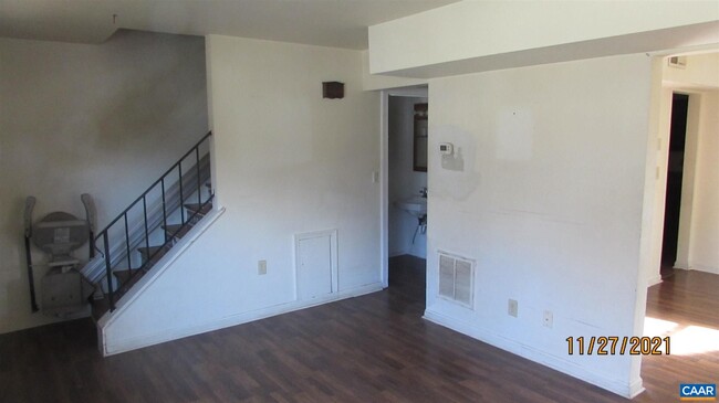 Building Photo - 766 Orangedale Ave