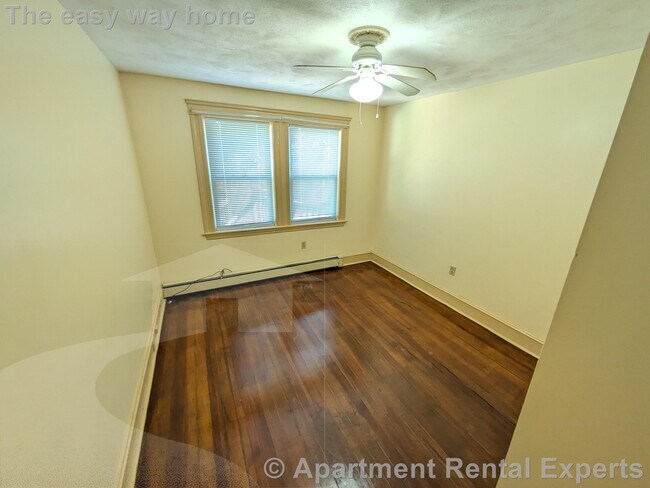 Foto del edificio - 595 Fellsway W