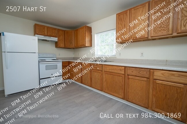 Photo - 2507 Hart St- House