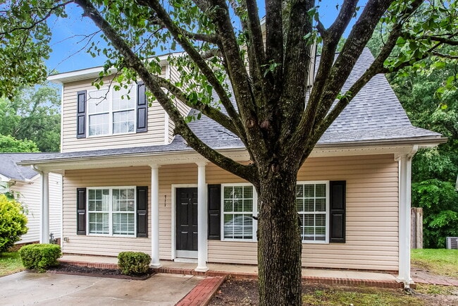 Building Photo - 711 Continental Dr
