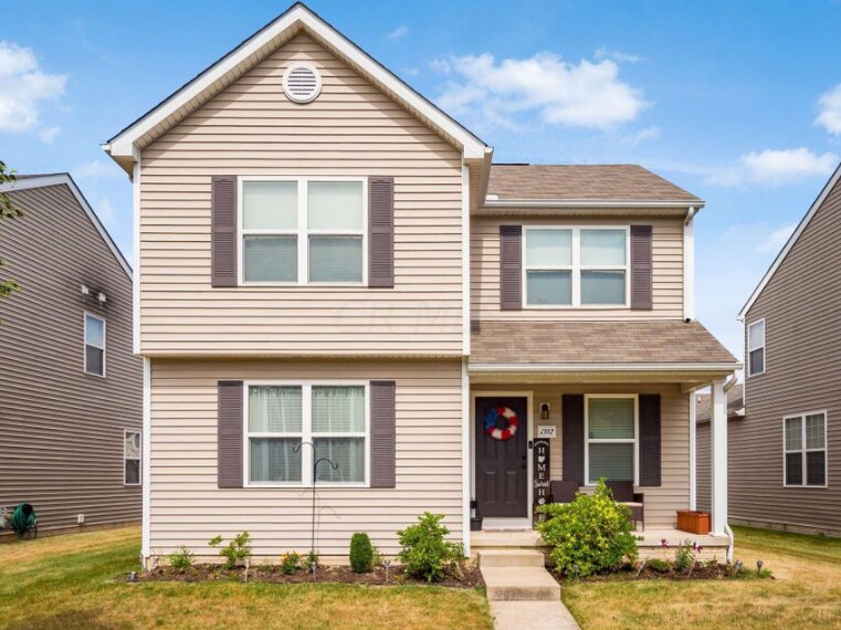Primary Photo - 1392 Bellow Falls Pl