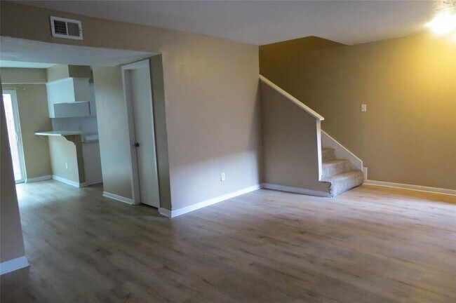Foto del edificio - 1403 Blalock Rd