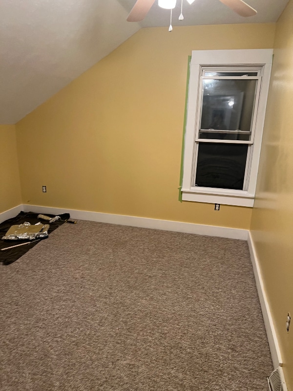 Building Photo - 607 S Red Bud Trail