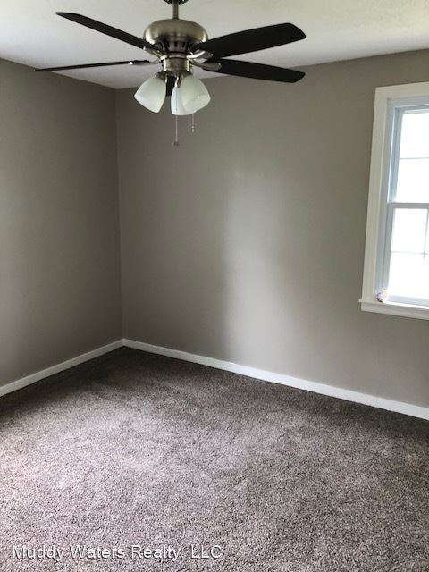 Building Photo - 3 br, 2 bath House - 1508 Maple St