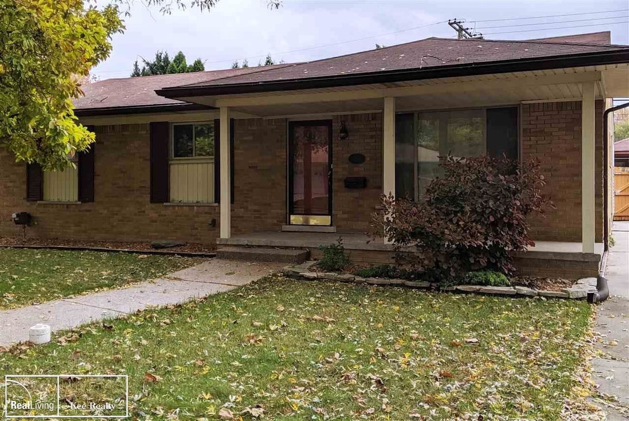 22436 Norcrest Dr, St. Clair Shores, MI 48080 House Rental in St