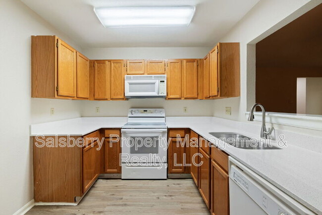 Foto del edificio - 255 Barclay Ave