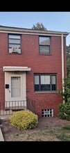 Building Photo - 472 Hoodridge Dr