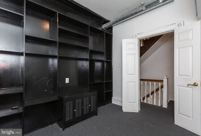 Building Photo - 430 N 34th St