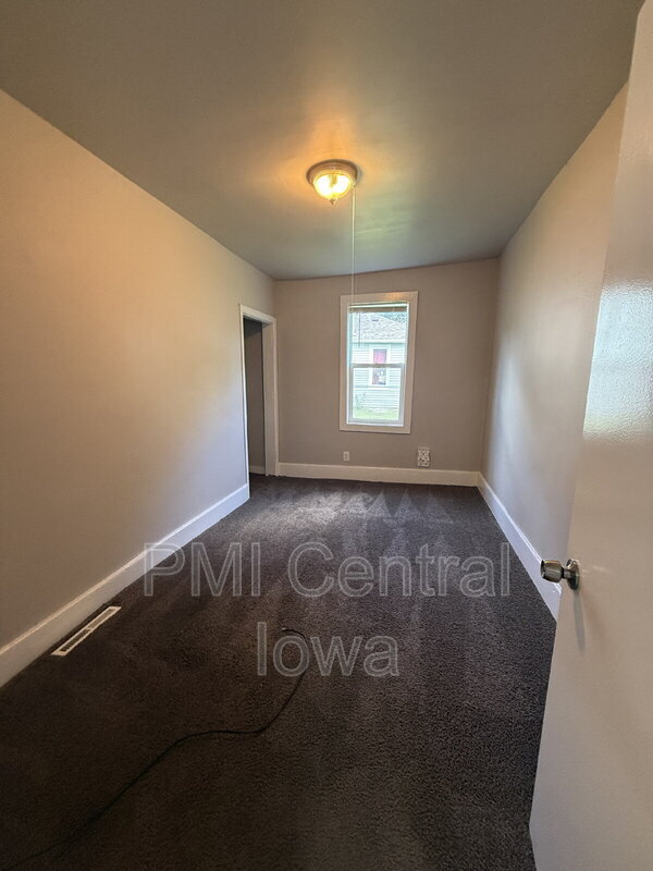 Foto del edificio - 1701 E Walnut St