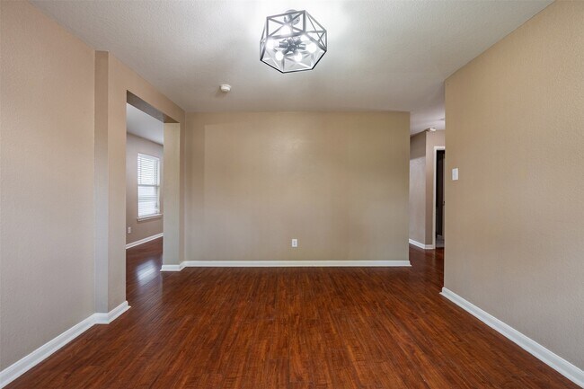 Building Photo - 15823 Kings Cypress Ln