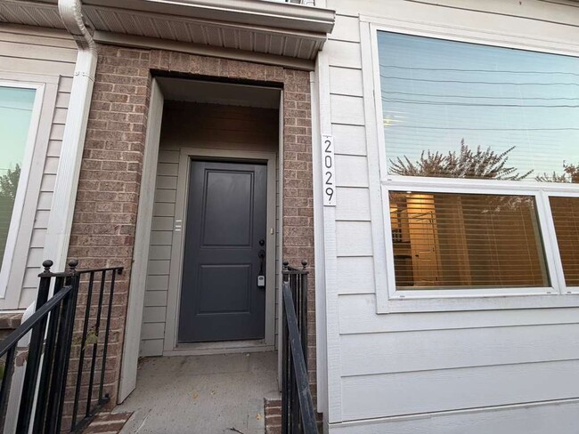 Photo - 2029 Statesville Ave Townhome