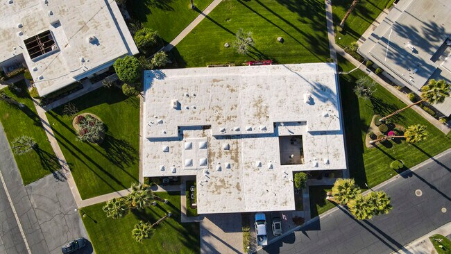 Building Photo - 45735 Pawnee Rd