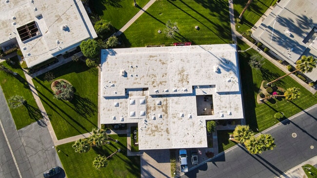 Foto del edificio - 45735 Pawnee Rd
