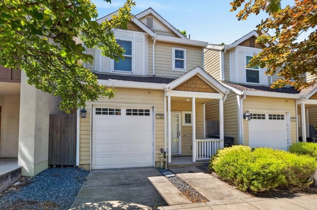 Building Photo - Charming 3-Bed Home in Sacramento with 2.5 Baths