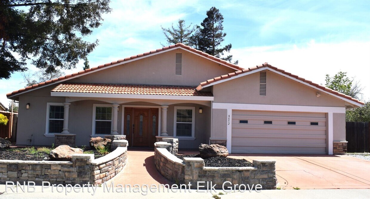 Foto principal - 6 br, 3 bath House - 8652 Elk Ridge Way