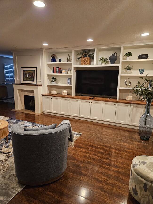 Built-In Wall Unit (Storage) - 222 7th St