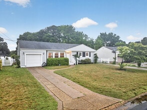 Building Photo - 8516 Halprin Dr