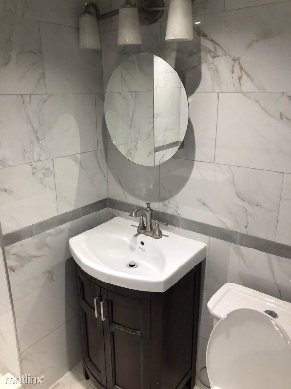 Foto del edificio - 1 br, 1 bath House - 4073 Baychester Ave