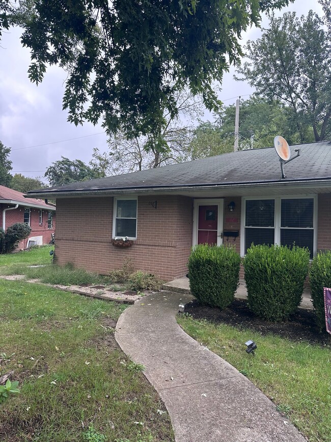 Building Photo - 116 Sunnyside Ln
