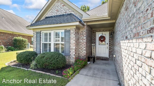 Building Photo - 3 br, 2 bath House - 239 Silver Creek Loop