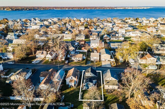 Foto del edificio - 530 E Point Pleasant Ave